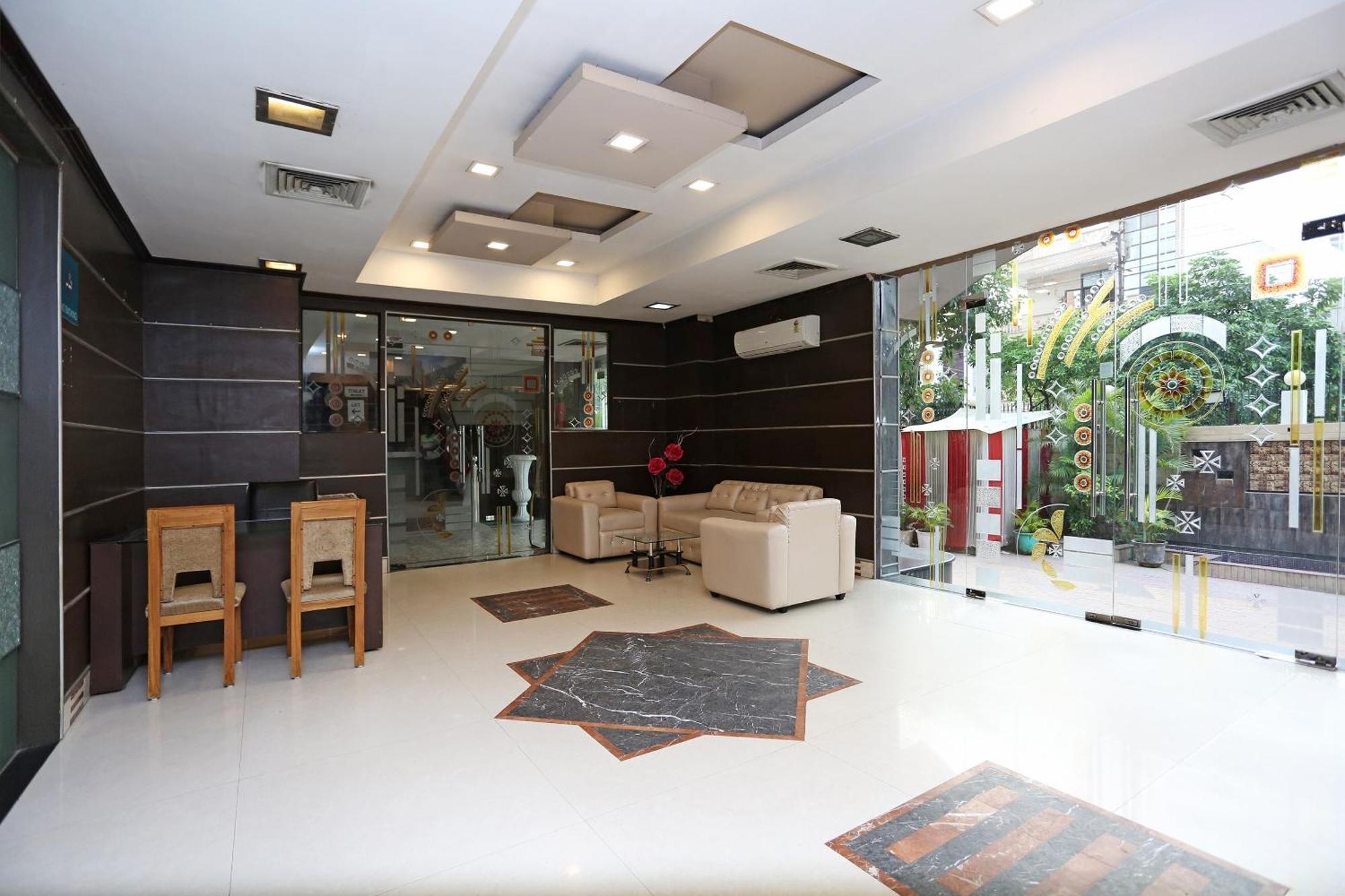 Hotel O Mukut Regency Газиабад Экстерьер фото